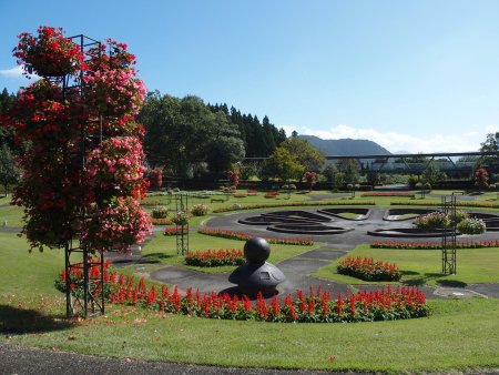 2025.10.09 (霧の庭園) (全景2).JPG